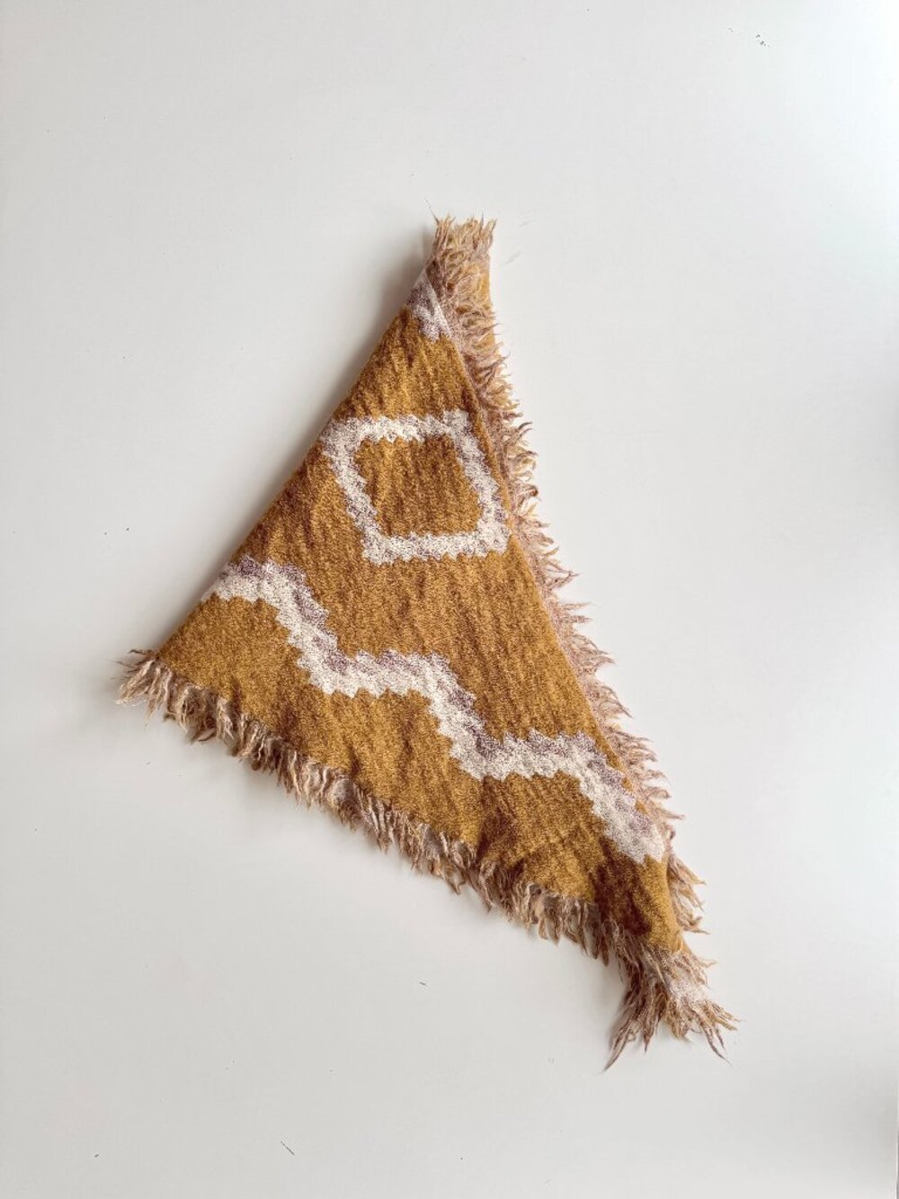 Aritzia WILFRED Golden Brown Mosaic 100% Wool Fringed Triangle Blanket Scarf